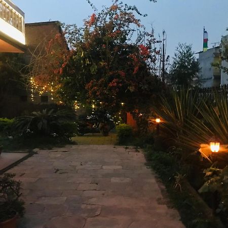 קטמנדו Hotel Lotus Garden מראה חיצוני תמונה